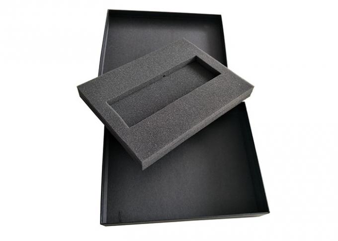 Tampa cosmética decorativa preta matte e caixas baixas com uma bandeja da esponja para dentro
