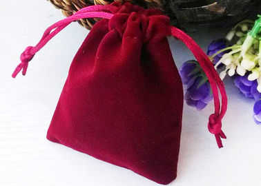 China Sacos de cordão de veludo da embalagem da joia para o presente que dá a corda de carimbo quente fábrica