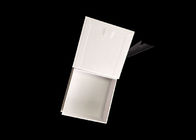 A caixa de presente magnética contínua para o fato veste a laminação lustrosa do cartão duro fornecedor