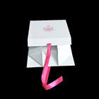 Cartão dobrável branco elegante da caixa de presente de papel da fita com forma do retângulo fornecedor