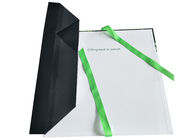 Logotipo UV de dobramento verde reciclado do ponto feito sob encomenda das caixas de apresentação do cartão com fita fornecedor