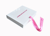 Caixa de empacotamento de dobramento da palmilha lustrosa branca das caixas de presente do fechamento da fita para mulheres fornecedor