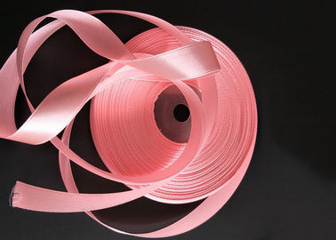 China Material reciclável de superfície liso do volume cor-de-rosa fino da fita do Grosgrain da cor fábrica